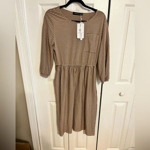 Merokeety - size large- dress with elastic waist